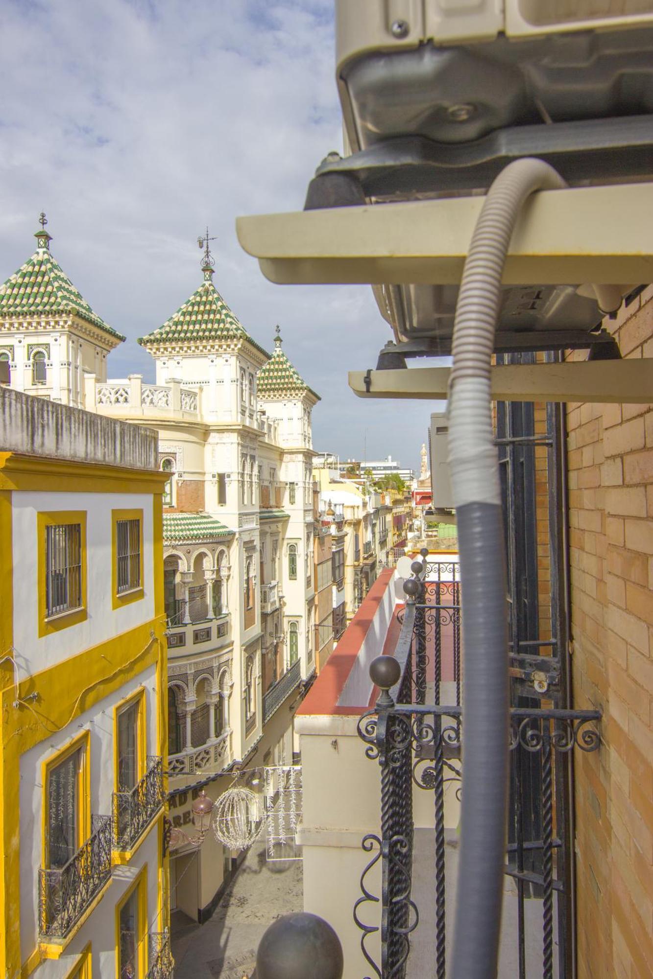 RentalSevilla En el centro histórico sevillano Sevilha Exterior foto