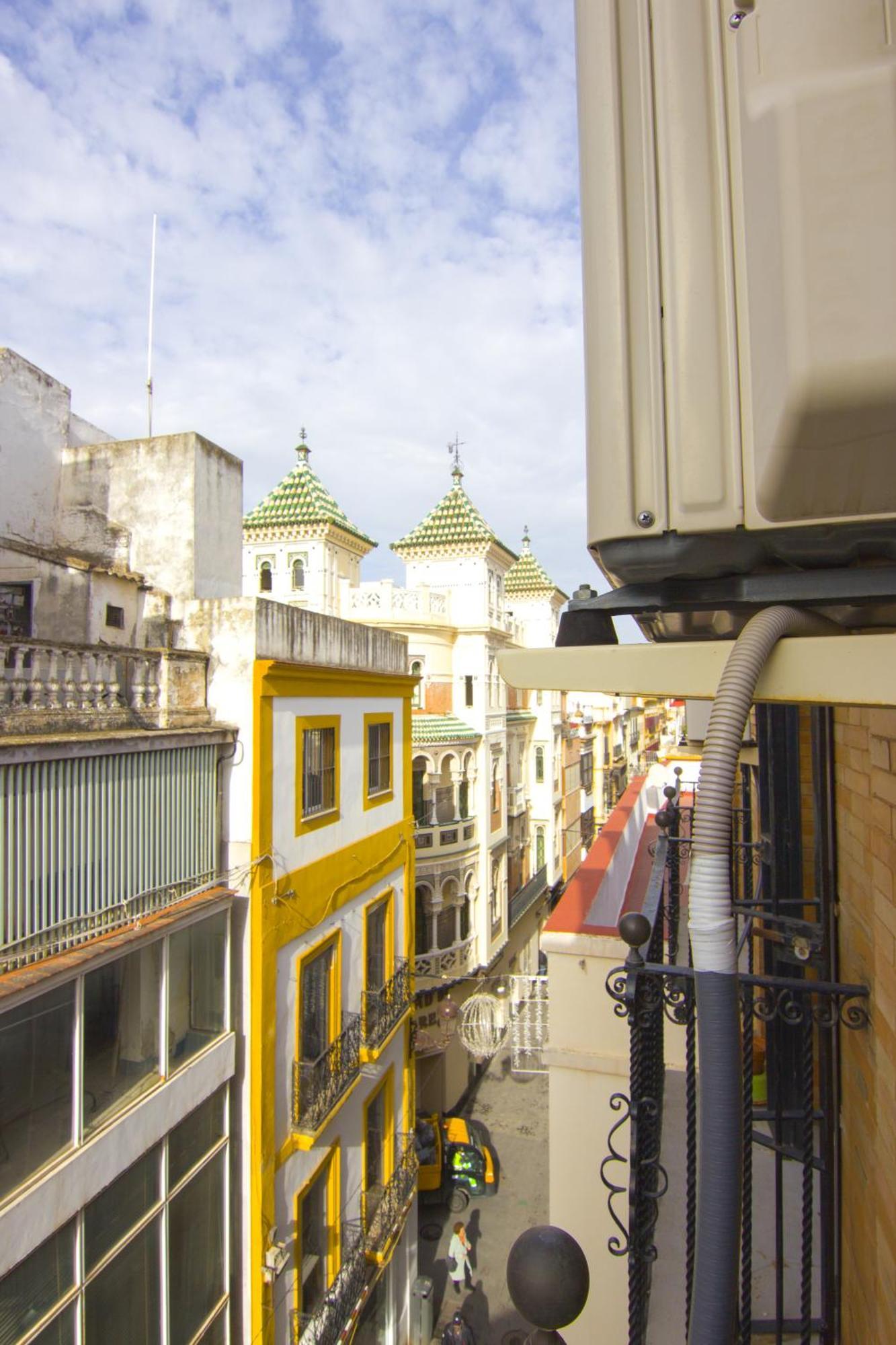 RentalSevilla En el centro histórico sevillano Sevilha Exterior foto